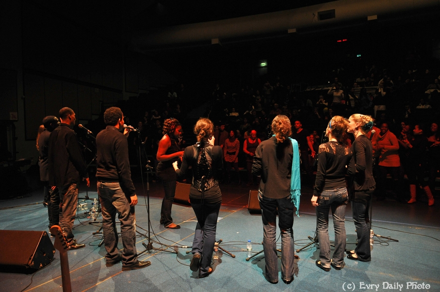 Evry Daily Photo - Telethon Evry 2010 - Concert Evry University Gospel - large - 5244010878.jpg